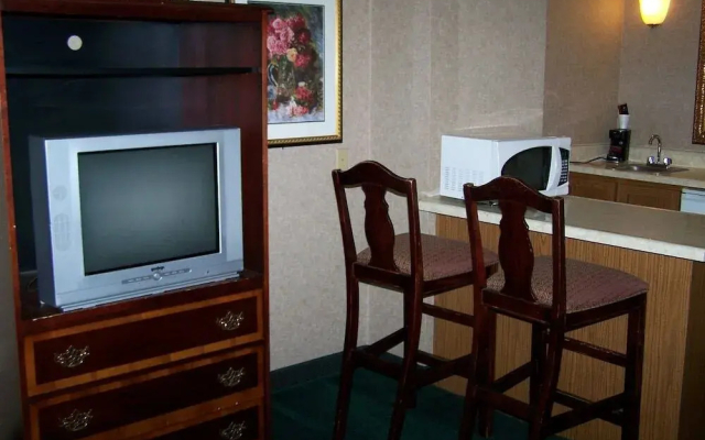 Season's Inn