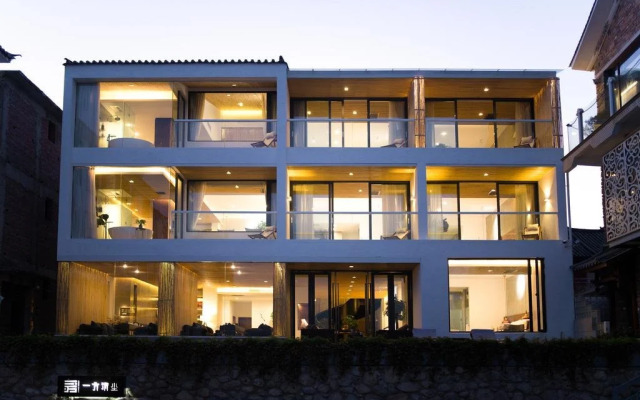 Dali Yifang Qingchen Lake View Holiday Hotel