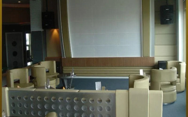 Sri U-Thong Grand Hotel