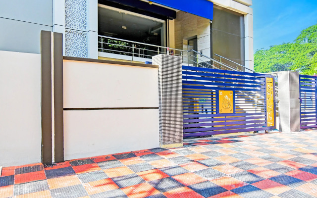 Super OYO Townhouse Dwarakanagar Near Gurudwara