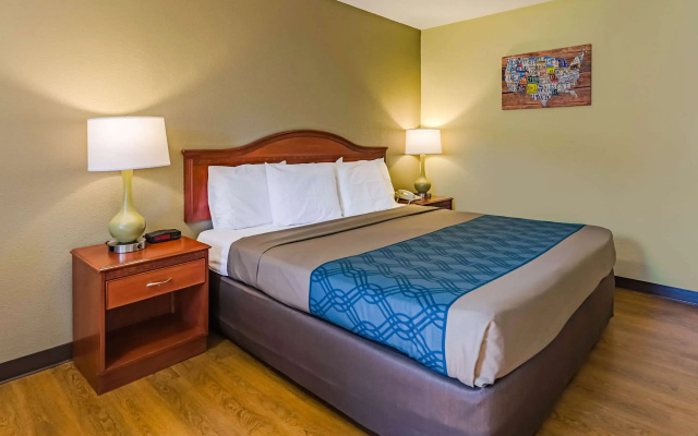 Econo Lodge Lexington Downtown near I-81