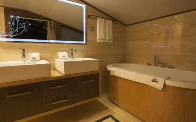 UNThinkHotel Dream Land