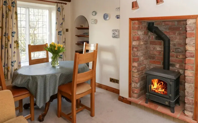 Howe Green Cottage