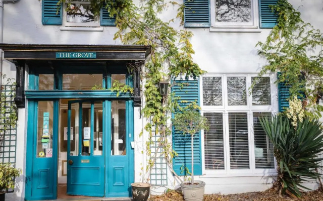 The Grove Hotel