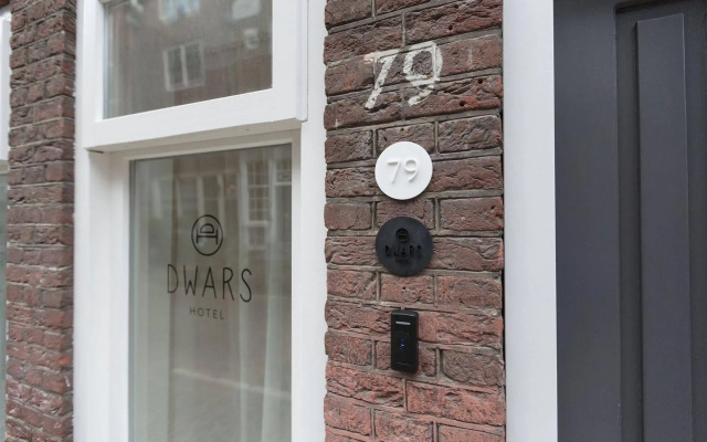 Hotel Dwars