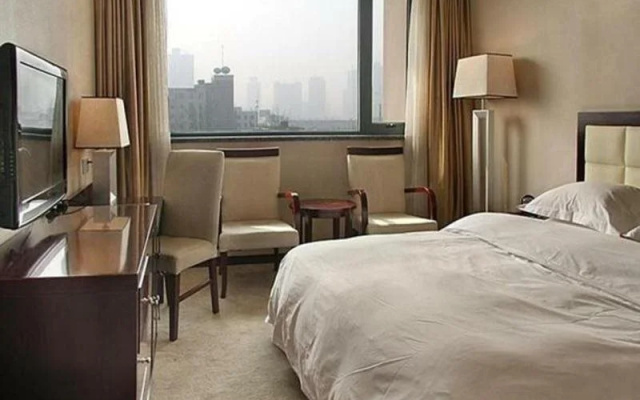 Days Hotel Hongyuan