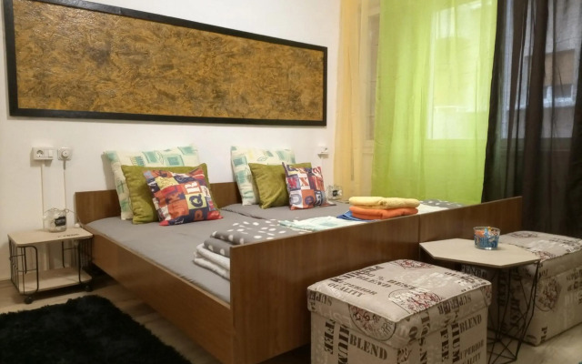 Studio Apartment Corner