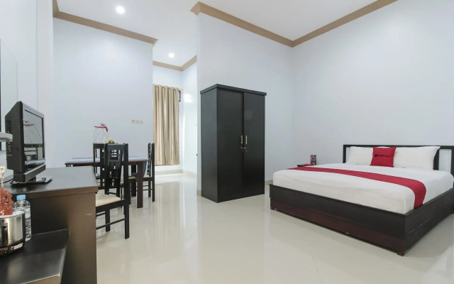 RedDoorz Plus near Mega Town Square