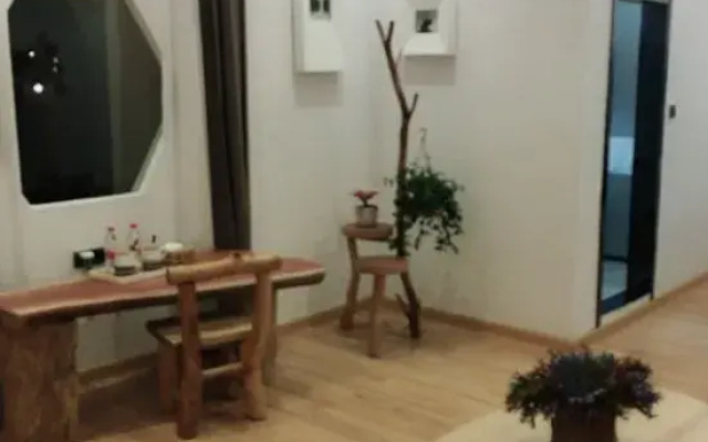 Yuyetang Private Soup Homestay (Guangzhou Panyu Bangjiang Zhan)