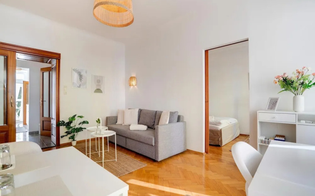 Arcadio - Modern Living