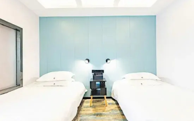 Pebble Motel (Shanghai Pediatric Hospital Lianhua Road Subway Station Branch)