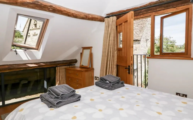 Tinkley Cottage