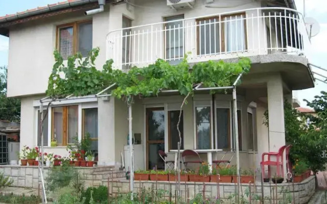 Guest House Viara