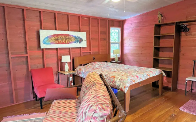 Maya Hill Lodge