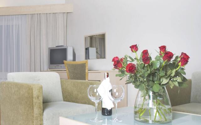 Отель Hermis Hotel Литва, Каунас - 1 отзыв об отеле, цены и фото номеров - забронировать отель Hermis Hotel онлайн комната для гостей