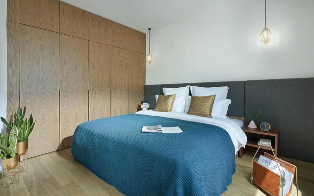 basePLUS-Binjiang Serviced Apartment