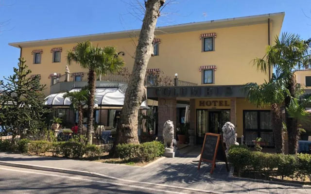 Hotel Columbus