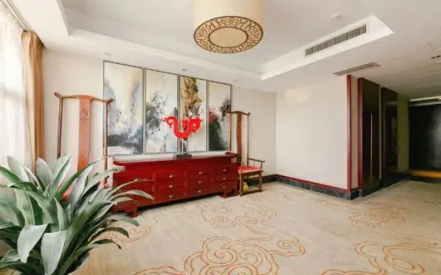 Wuhan Canglong Avenue High-speed Railway Kerry International Hotel