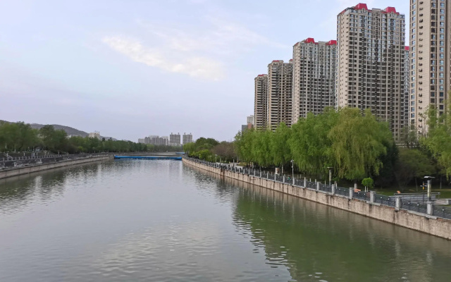 GreenTree Inn Shanxi Luliang Fengshan Road Central Park Express Hotel