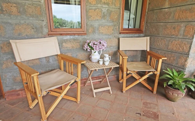 Olesamara Collection