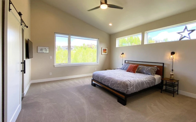 Fox Creek 2 4 Bedroom Townhouse by RedAwning