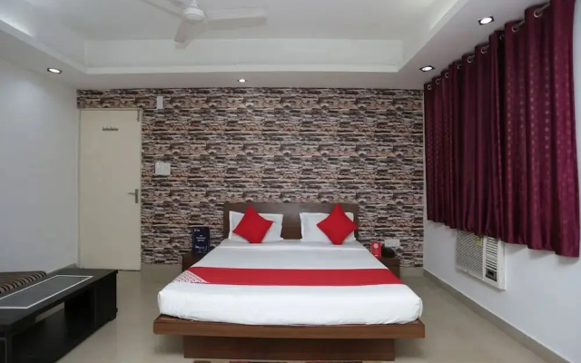Hotel Abhinav Palace by OYO Rooms