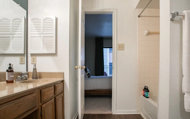 WanderJaunt - Cozy Apts in North Austin