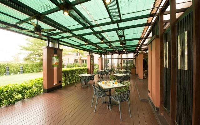 Отель Synsiri Resort вид на фасад