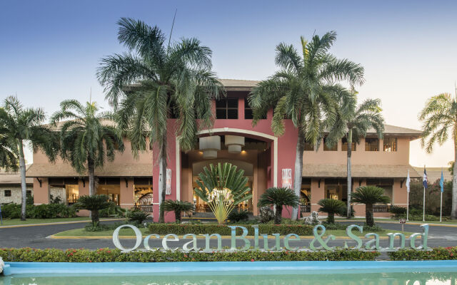 Отель Ocean Blue & Beach Resort - Все включено вид на фасад