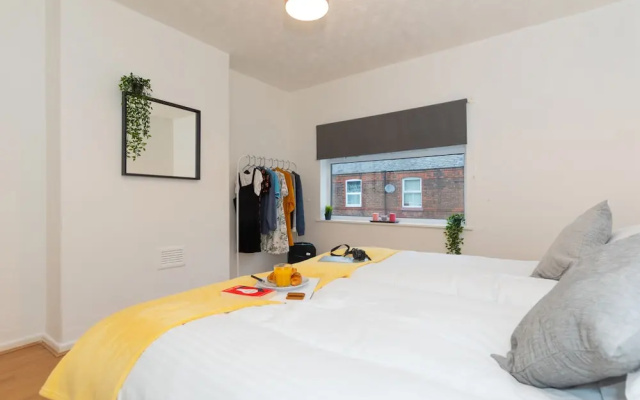 Clegge Street Lodge