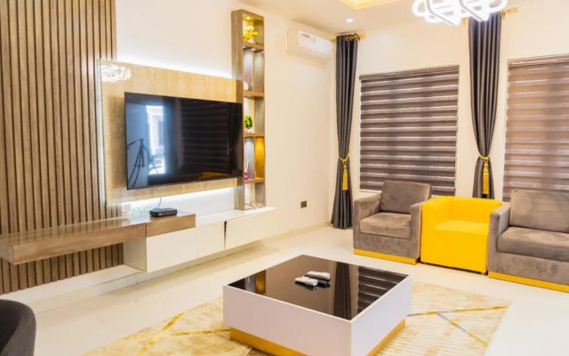 Immaculate 4-bed Apartment in Lekki
