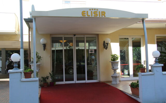 Hotel Elisir вид на фасад