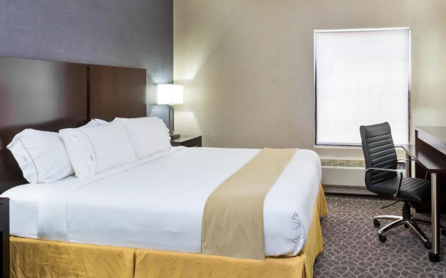 Holiday Inn Express Hotel & Suites Mt. Holly by IHG