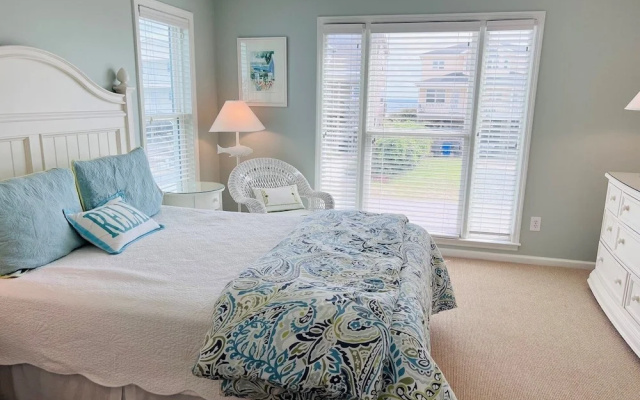 Carpe Diem 4 Bedroom Home by RedAwning