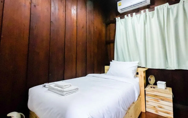 Baan at Chiangmaan
