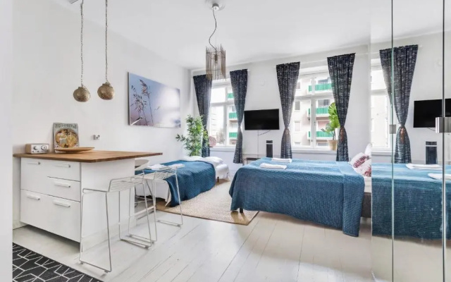 WeHost Bright Studio for 6 Kallio Travellers