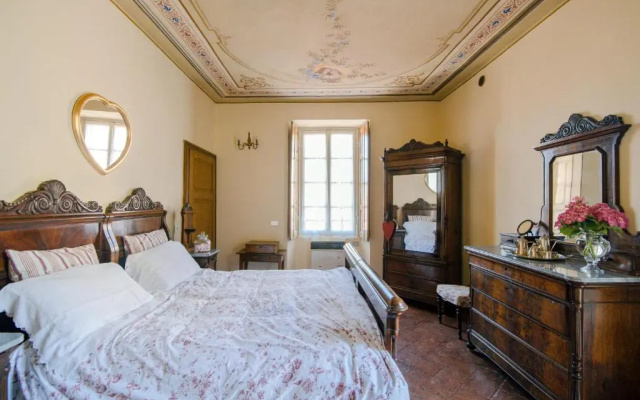 Charming House Bice - by MyHomeInComo