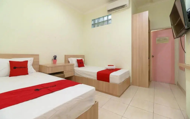 Airy Syariah Cinere Raya NB13 Depok
