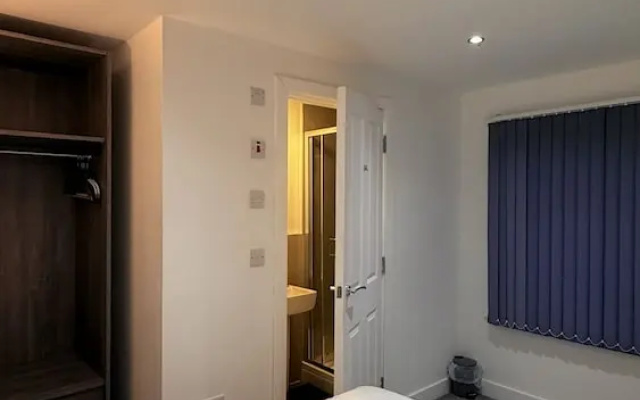 Cozy 1 Bedroom Fully Furnished Apartment