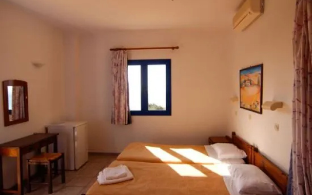 Voukelari Rooms