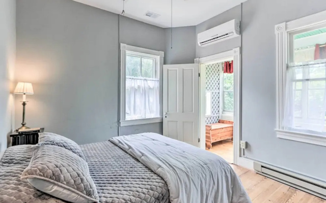 Historic Townhome in Downtown Shepherdstown!