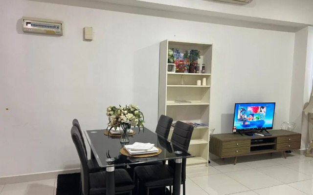 Regalia Suites & Residence studio Apartment by Enjoy your stay
