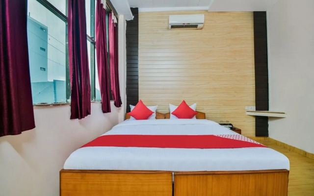 OYO 46081 Hotel Parinay Inn