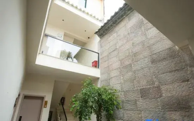 Shuishang Boutique Homestay (Jianshui Ancient City Xiaoguihu Branch)