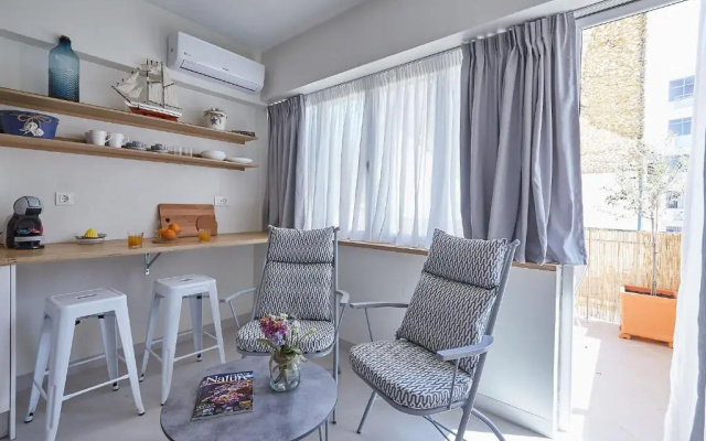 toStay-Unique apartment hotel in Athens center!