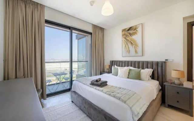 Marco Polo - Stunning 2BR with Burj View, Spacious Gym & Pool
