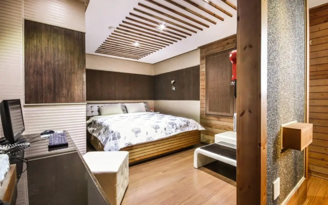 Hotel Signature, Junghwasan-Dong, Jeonju