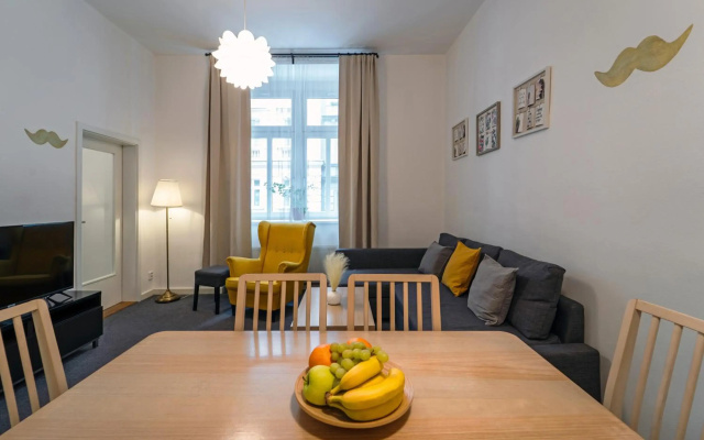 Little Tom Apartments