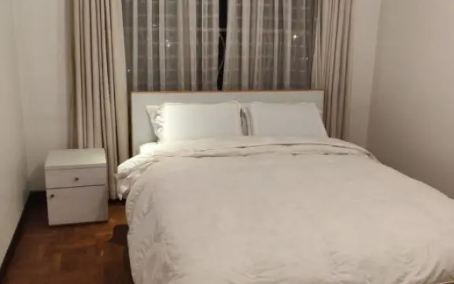 Apartment 7D,Retreat