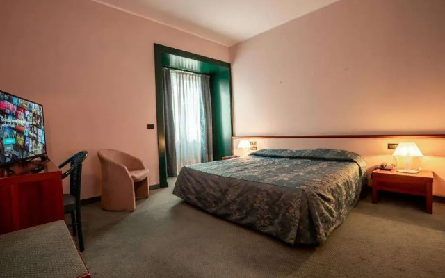 Hotel Diana
